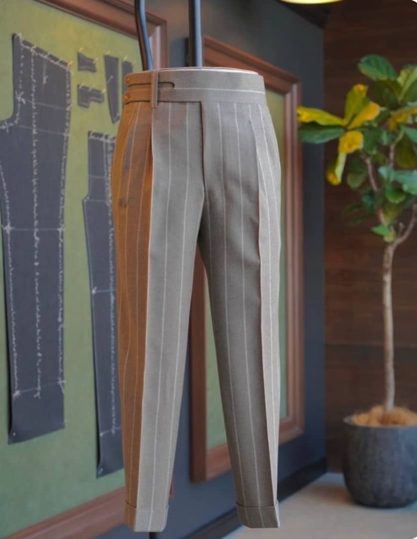 plain Trousers.